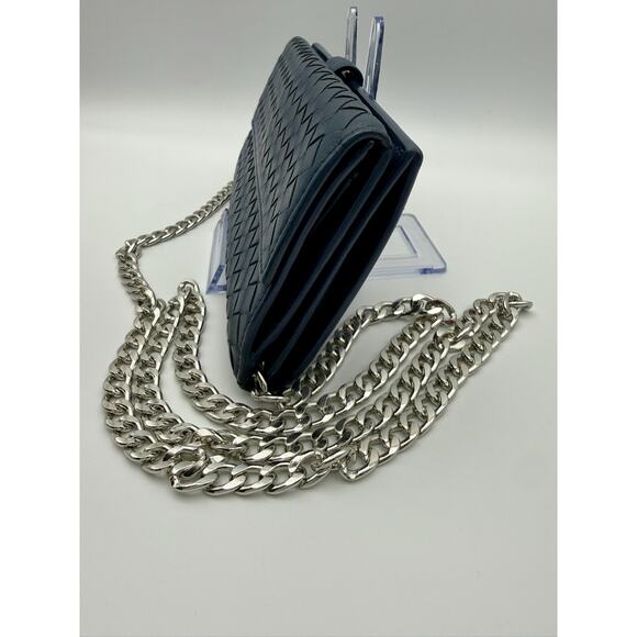 Auth BOTTEGA VENETA | Intrecciato Leather Long Flap Blue Chain Wallet | Handbag - Picture 6 of 9